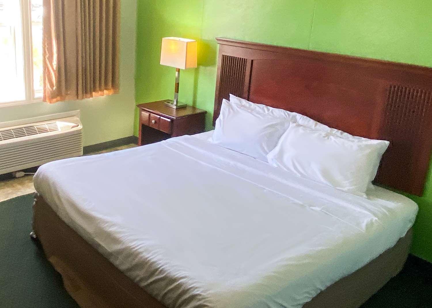 Knights Inn Lake City Zewnętrze zdjęcie